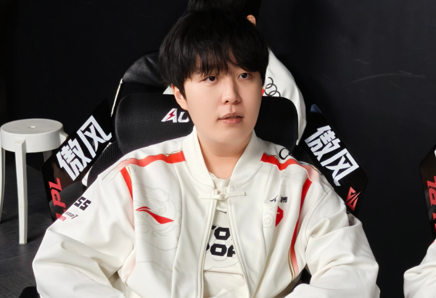 TL险胜HLE,Hanssama线上压制力十足宿命之战成都决赛之夜,留下经典瞬间的简单介绍 TL险胜HLE,Hanssama线上压制力十足宿命之战成都决赛之夜,留下经典瞬间的简单介绍