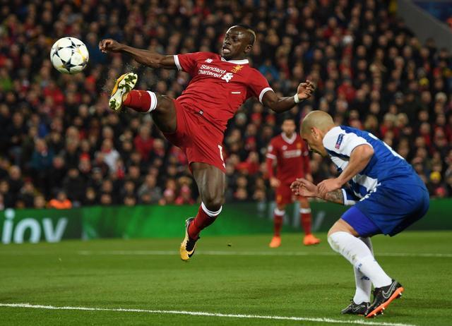 包含塞内加尔险胜曼联，佩德里高光表现的词条