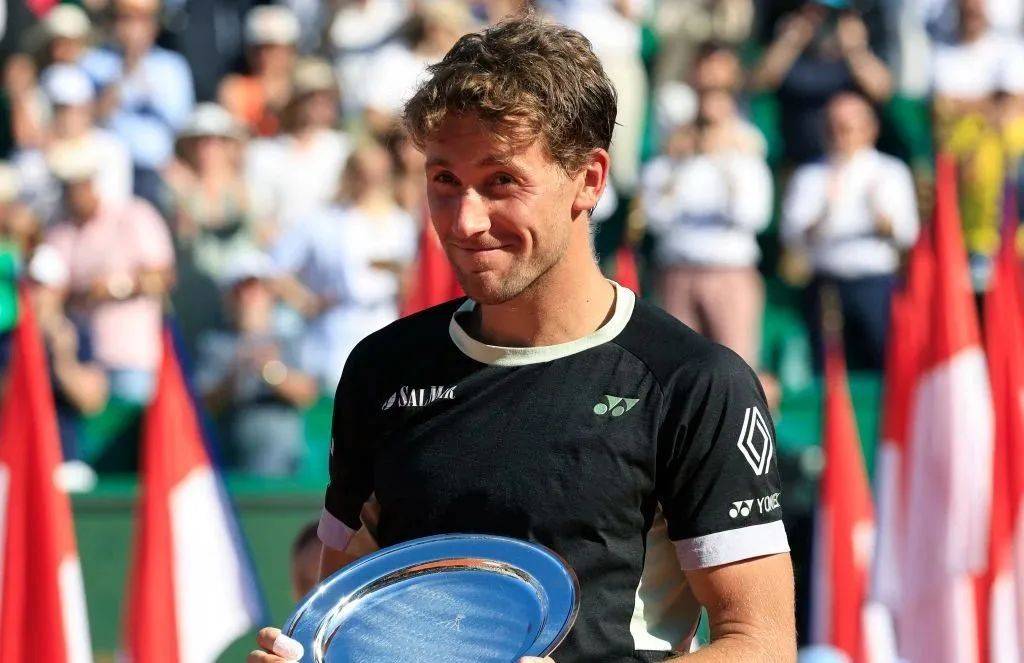 澳网鏖战ATP总决赛，西西帕斯惊艳四座