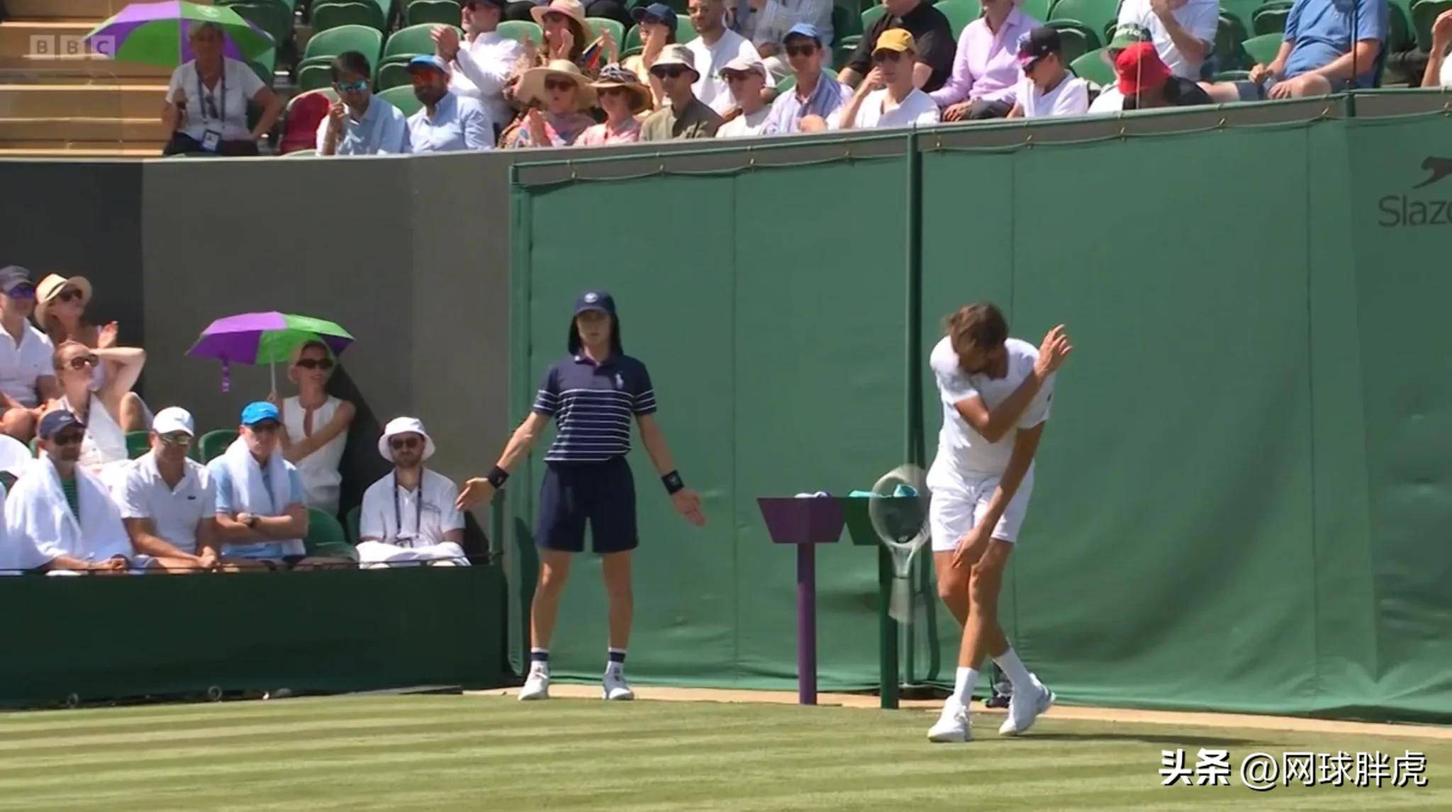 法网完胜温网，梅德韦杰夫扛起全队