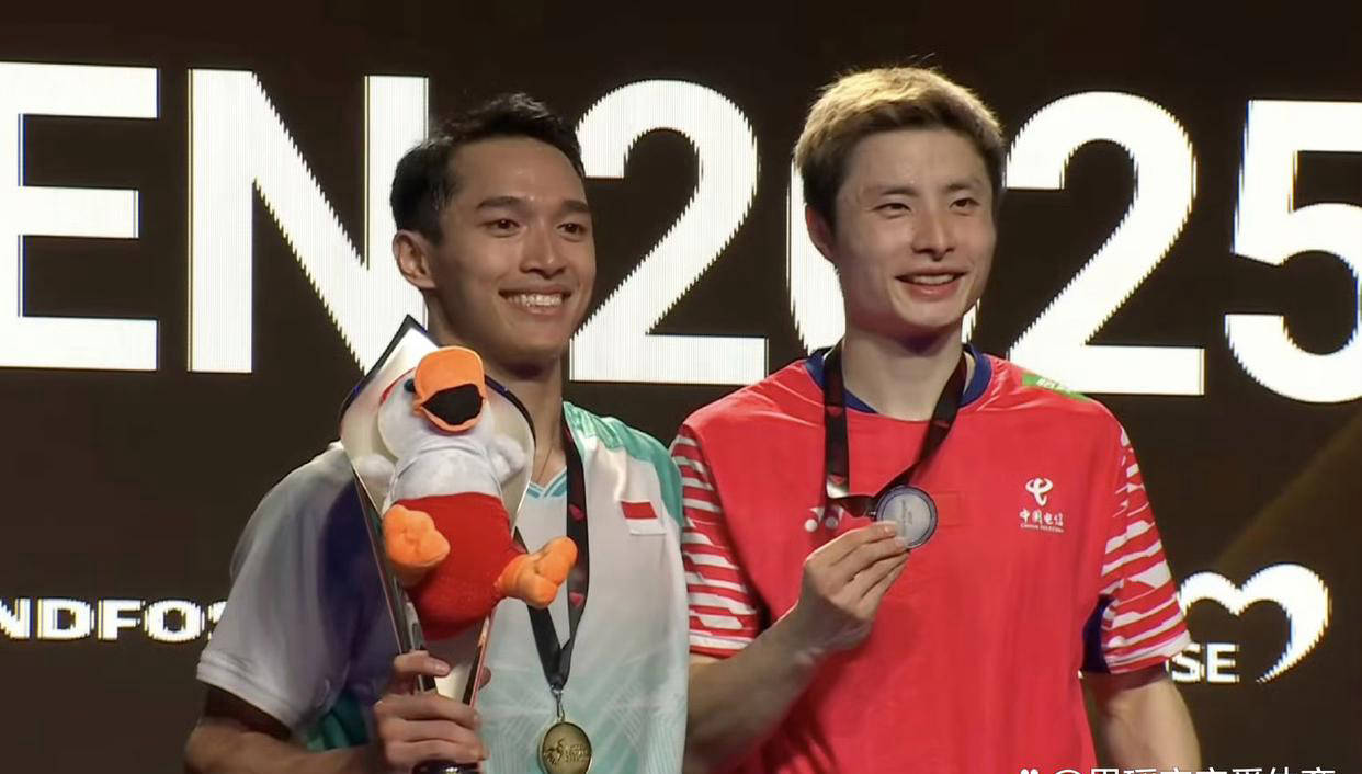 韩国队横扫法国队，石宇奇扛起全队