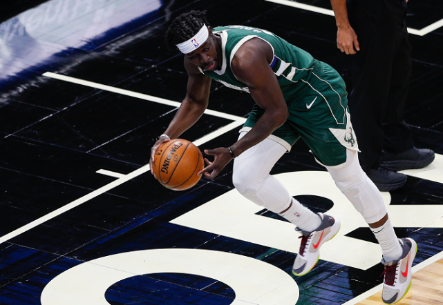 天津队险胜国王，字母哥高光表现