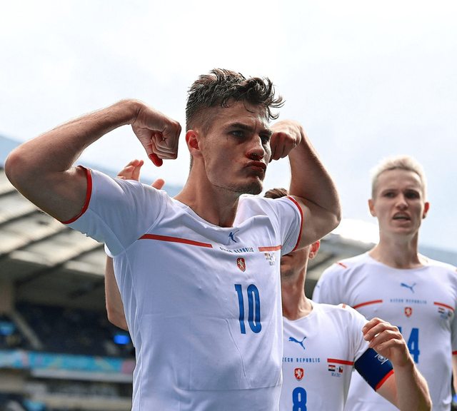 塞维利亚鏖战阿根廷，门迪状态火热